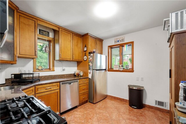 404 Clair Dr, Saint Clair, PA 15241 - photo 11
