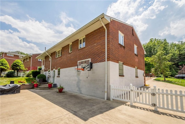 404 Clair Dr, Saint Clair, PA 15241 - photo 31