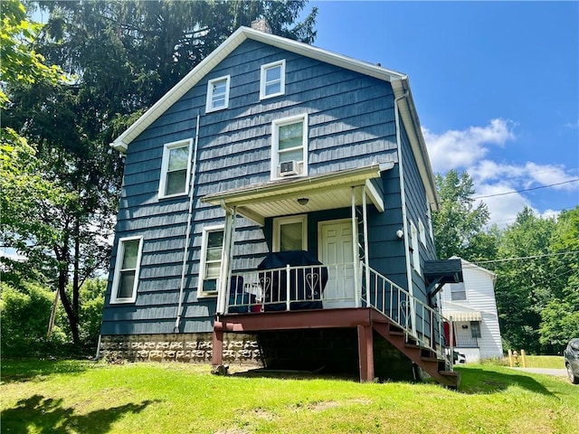 12 N Lee Ave, New Castle/6Th, PA 16101 - view of front facade with a front yard, covered porch, and a chimney