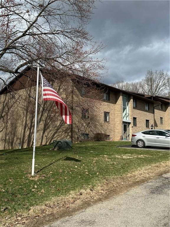 403 Piper Ln, Twp Of But Nw, PA 16001 - view of property exterior featuring a yard