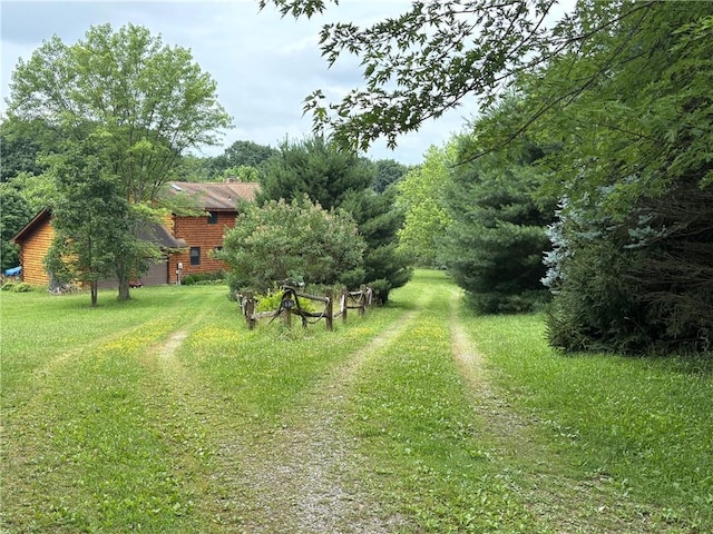 1530 Washington Rd, Washington Twp, PA 15613 - view of green lawn
