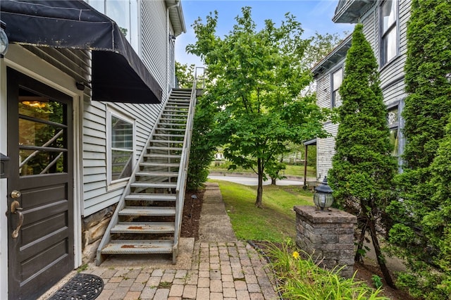409 N Jefferson St, New Castle/1St, PA 16101 - photo 2