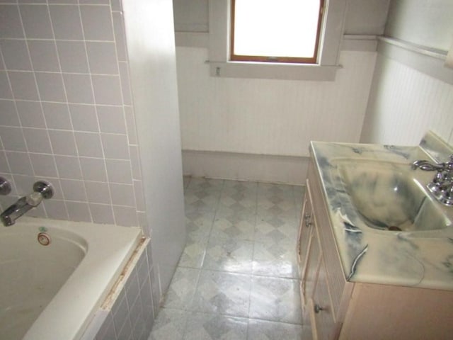 255 Duncan Ave, City Of Washington, PA 15301 - full bath with vanity and tile patterned floors