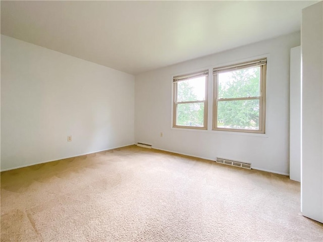 5380 Tuscarawas Rd, Brighton Twp, PA 15009 - unfurnished room with light carpet