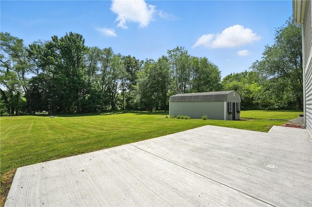 202 Ringneck Meadow Dr, Worth Twp, PA 16057 - deck featuring a shed and a yard