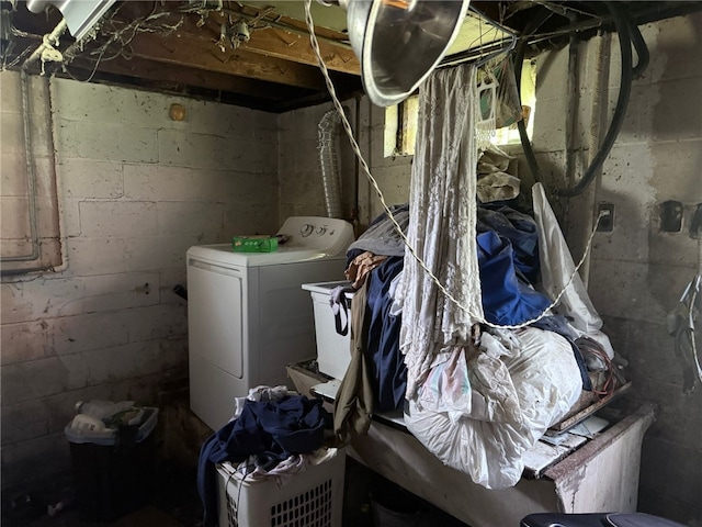 2425 Degenhardt Rd, Hampton, PA 15044 - view of unfinished basement