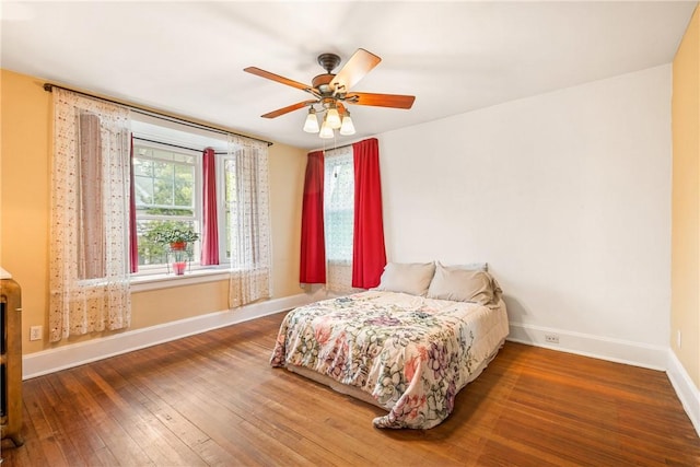 429 S Center Ave, Somerset Boro, PA 15501 - bedroom with hardwood / wood-style flooring and a ceiling fan