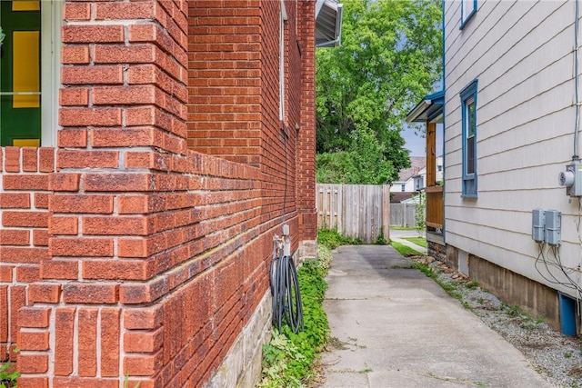 429 S Center Ave, Somerset Boro, PA 15501 - view of property exterior with brick siding