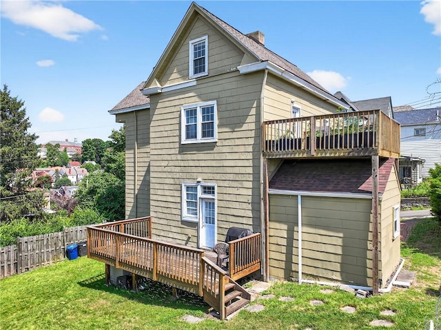 201 La Belle St, Mt Washington, PA 15211 - back of property with a deck and roof with shingles