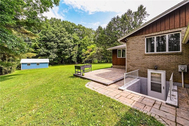 483 Twin Lakes Rd, Unity Twp, PA 15650 - view of grassy yard with a patio area