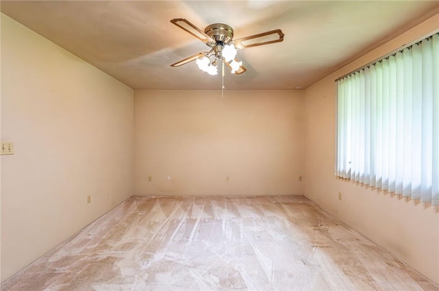 483 Twin Lakes Rd, Unity Twp, PA 15650 - unfurnished room with a ceiling fan and light carpet