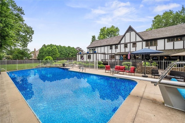 633 Westminster Rd, Hermitage, PA 16148 - view of pool featuring a patio and a diving board