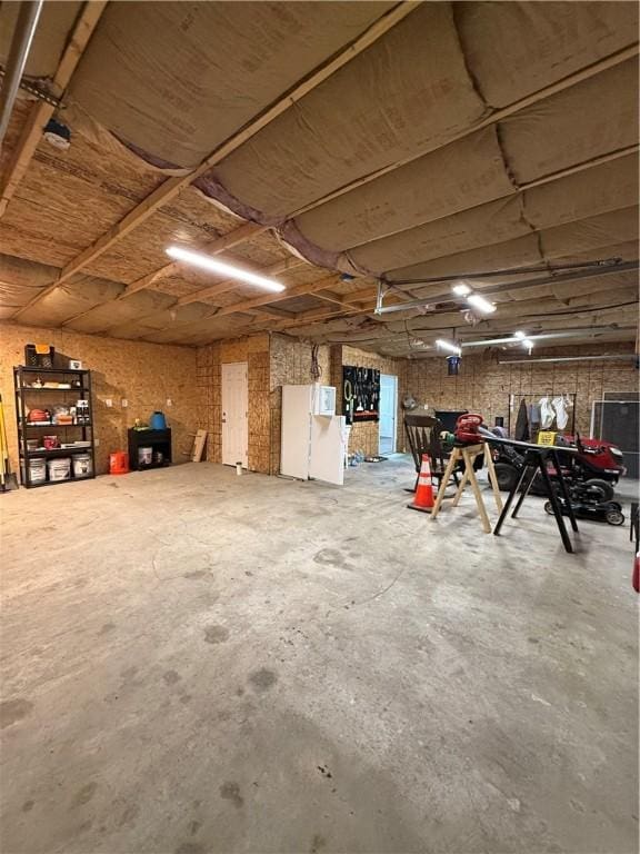6028 Davidson Rd, Jamestown, PA 16134 - view of garage