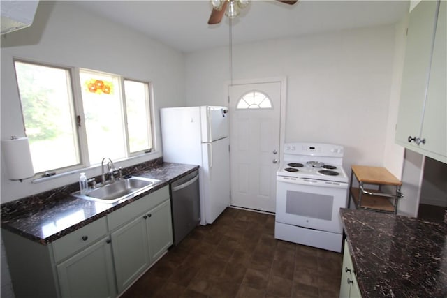1405 Leaside Dr, Lincoln Place, PA 15207 - photo 12