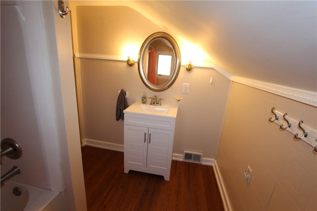 1405 Leaside Dr, Lincoln Place, PA 15207 - photo 24