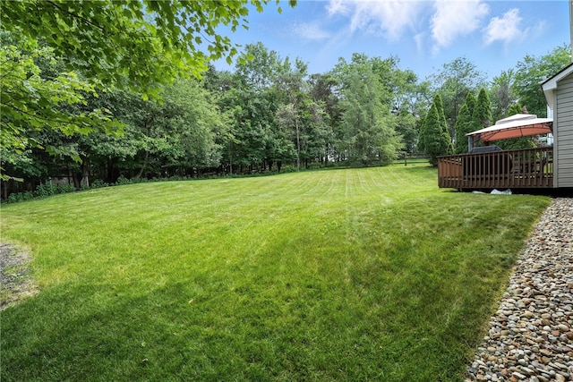 708 Reiser Ct, Cranberry Twp, PA 16066 - view of grassy yard with a wooden deck and a gazebo