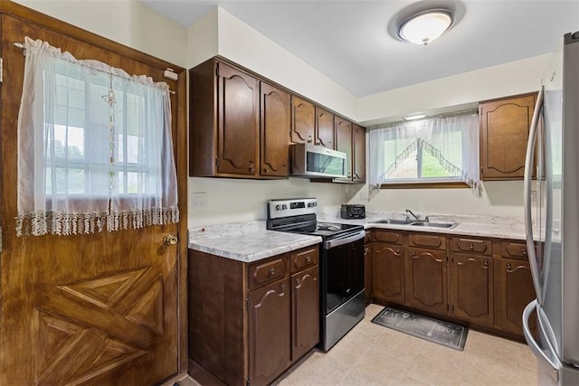 804 Redwood Dr, Cecil, PA 15057 - photo 19