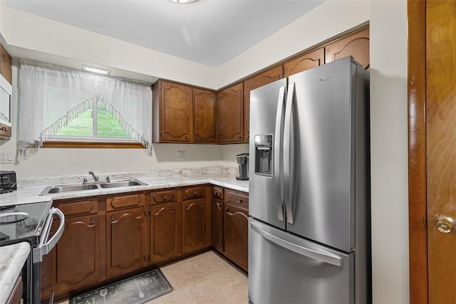 804 Redwood Dr, Cecil, PA 15057 - photo 22