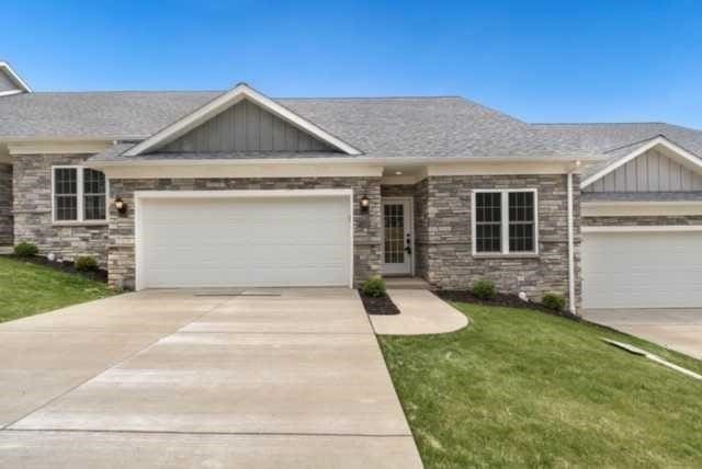 26 Pinehurst Pl Unit 26, Ohioville, PA 15009 - photo 2