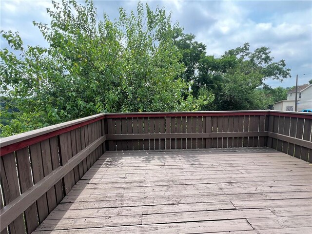 2220 Cronemeyer St, Mckeesport, PA 15132 - view of deck