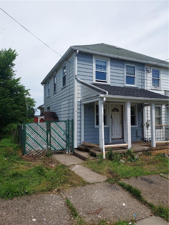 932 Vankirk St, Clairton, PA 15025 - photo 1
