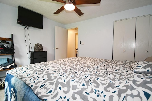 4095 Overlook St, South Park, PA 15129 - bedroom featuring a closet and ceiling fan