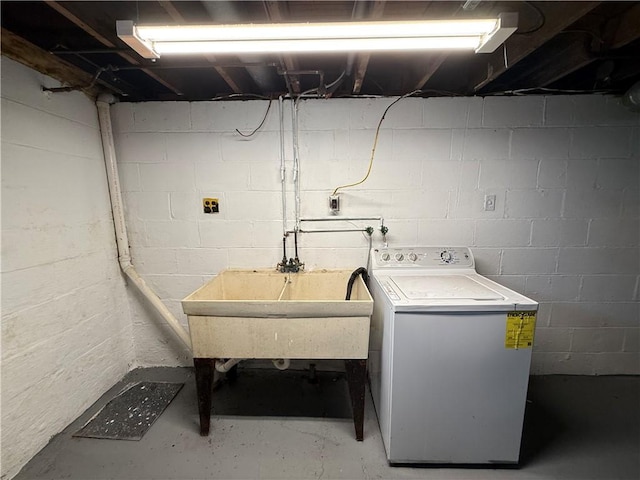 3170 Dutch Ridge Rd, Brighton Twp, PA 15009 - laundry area featuring washer / dryer