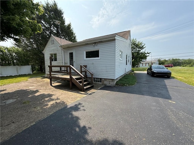 3170 Dutch Ridge Rd, Brighton Twp, PA 15009 - view of front of home with asphalt driveway