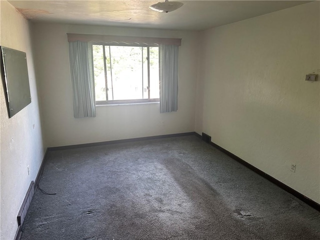 998 Chartiers Ave, Carnegie, PA 15106 - empty room featuring carpet and baseboards