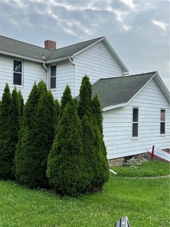 113 Line Ave, Ellwood City, PA 16117 - photo 3