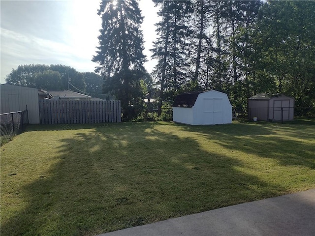 313 Chester Dr, Lower Burrell, PA 15068 - photo 3