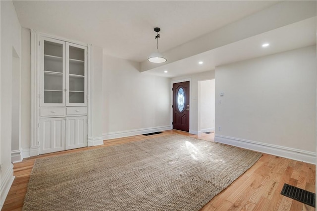 2219 Arlington Ave, South Side, PA 15210 - foyer entrance featuring light wood-type flooring and recessed lighting