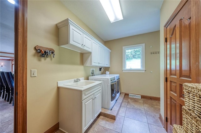 522 Salem Hts, Pine Twp, PA 15044 - laundry area with cabinet space and washing machine and clothes dryer