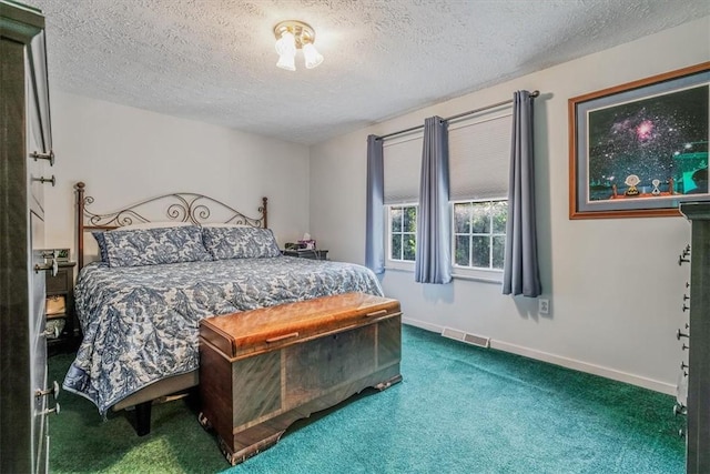 27 Watson St, Leet Twp, PA 15143 - bedroom featuring carpet flooring and a textured ceiling