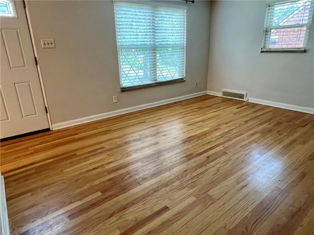716 Vallevista Ave, Mt Lebanon, PA 15234 - empty room featuring wood finished floors and baseboards