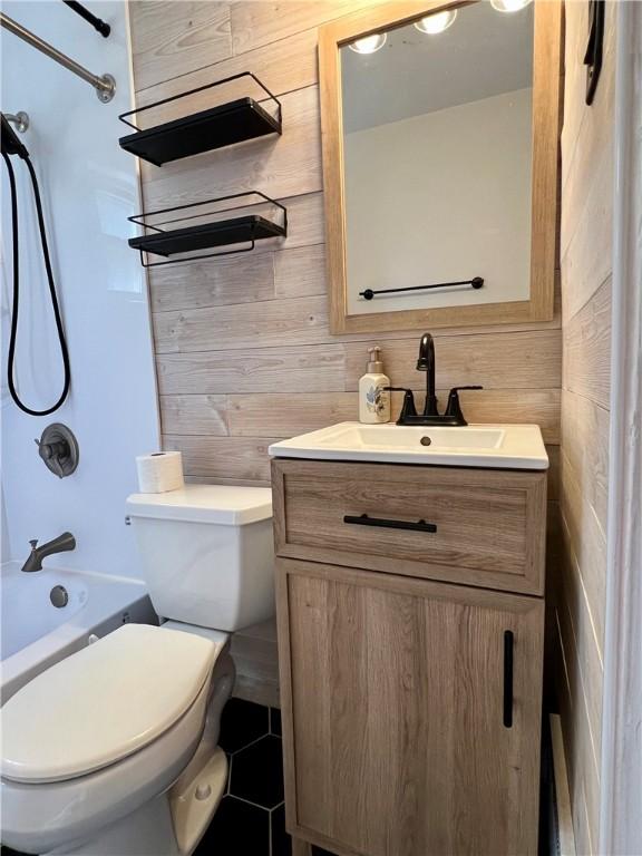 716 Vallevista Ave, Mt Lebanon, PA 15234 - full bath with vanity, wood walls, and tub / shower combination