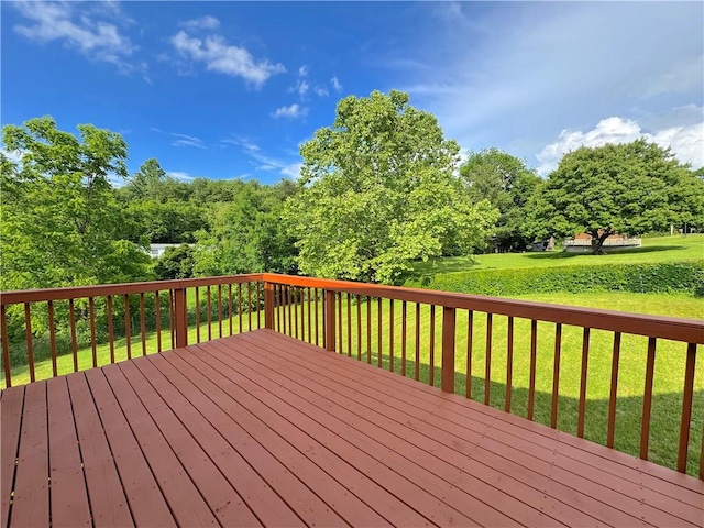 81 Baltimore St, Irwin, PA 15642 - wooden terrace featuring a yard