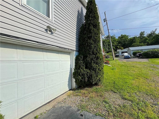 81 Baltimore St, Irwin, PA 15642 - view of garage