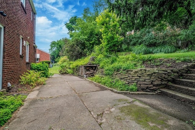 310 Glaser Ave, Bellevue, PA 15202 - view of patio / terrace