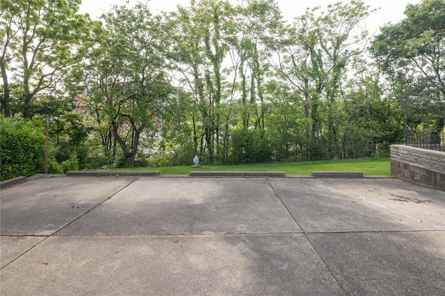 111 E Manilla, Green Tree, PA 15220 - view of vehicle parking