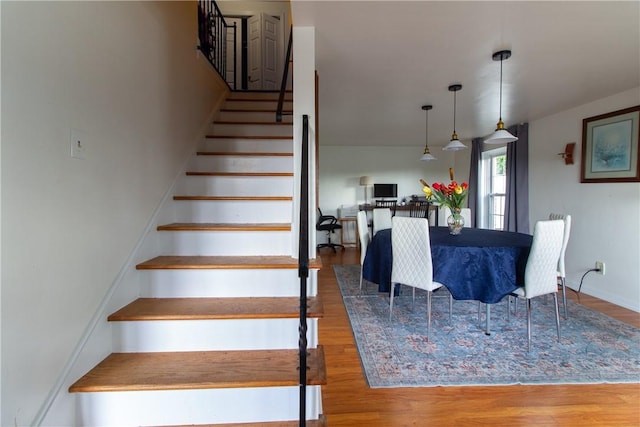 5401 Perrysville Rd, Ross Twp, PA 15229 - stairs featuring wood finished floors