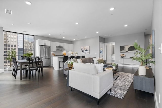 350 Oliver Ave Unit 1301/1401, Downtown Pgh, PA 15222 - living room featuring recessed lighting and dark wood-style floors