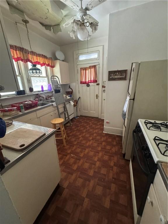 30 Commonwealth Ave, Duquesne, PA 15110 - photo 9