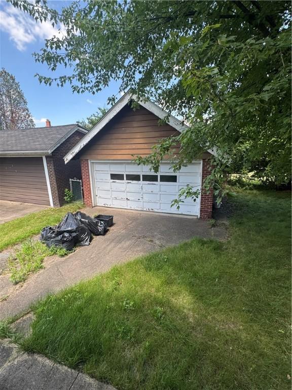 30 Commonwealth Ave, Duquesne, PA 15110 - photo 12