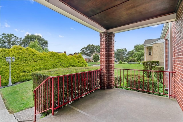 418 Sylvania Dr, Ross Twp, PA 15229 - porch with a yard