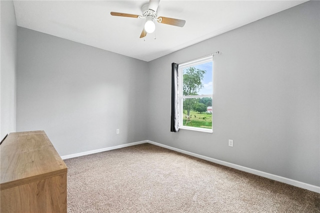412 Colt Cir, Findlay Twp, PA 15026 - empty room with carpet floors and ceiling fan