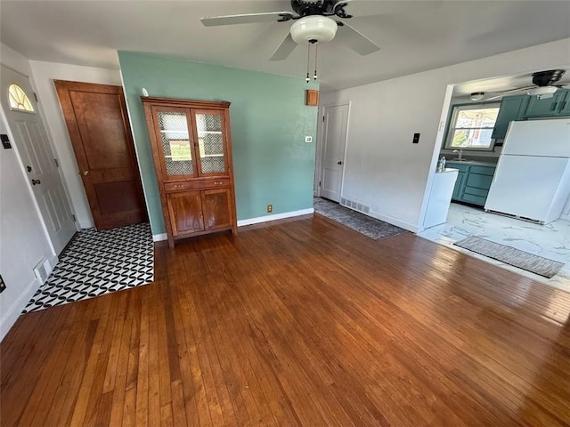 302 Owens Ave, Liberty Boro, PA 15133 - photo 10