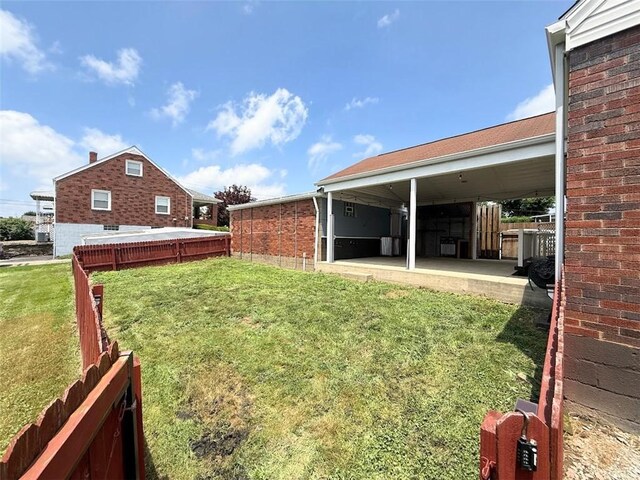 302 Owens Ave, Liberty Boro, PA 15133 - photo 32