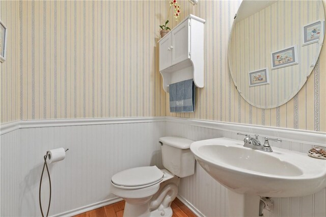348 Treetop Dr, Cecil, PA 15317 - photo 10