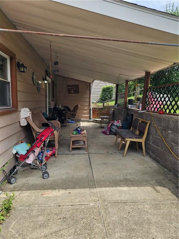 232 Birmingham Ave, Carrick, PA 15210 - photo 10
